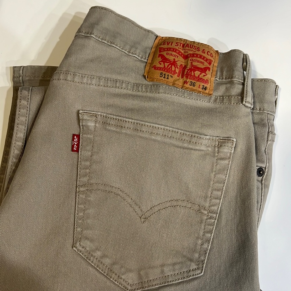 Mens Levi Khaki jeans